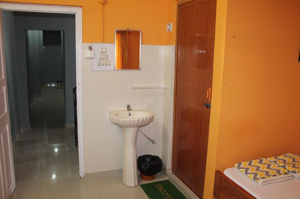 Aashiaanaa Residency Inn Port Blair Zimmer foto